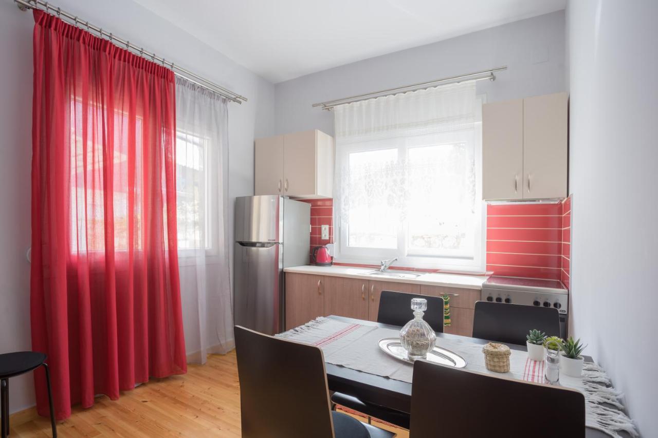 Sivylla Apartments Lefkada City Bagian luar foto