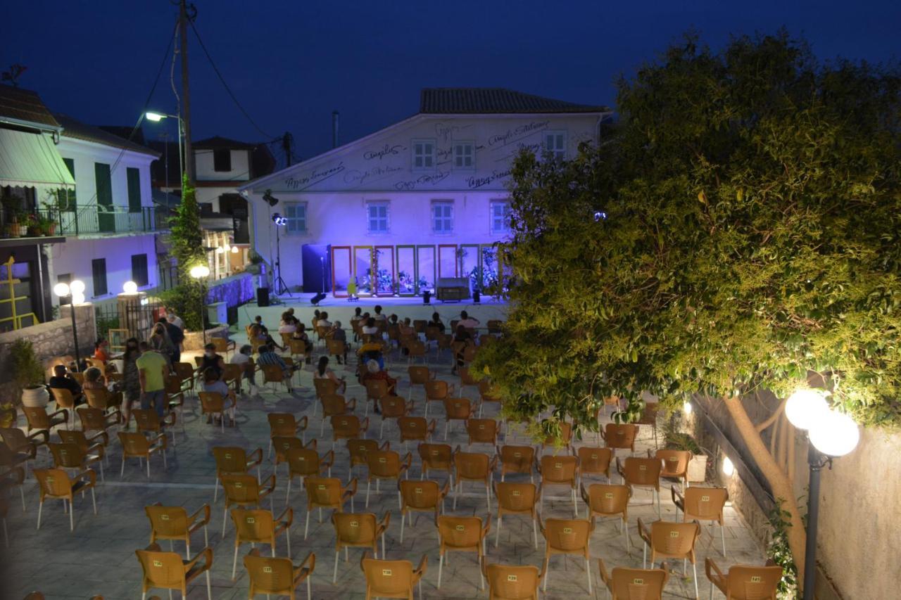 Sivylla Apartments Lefkada City Bagian luar foto